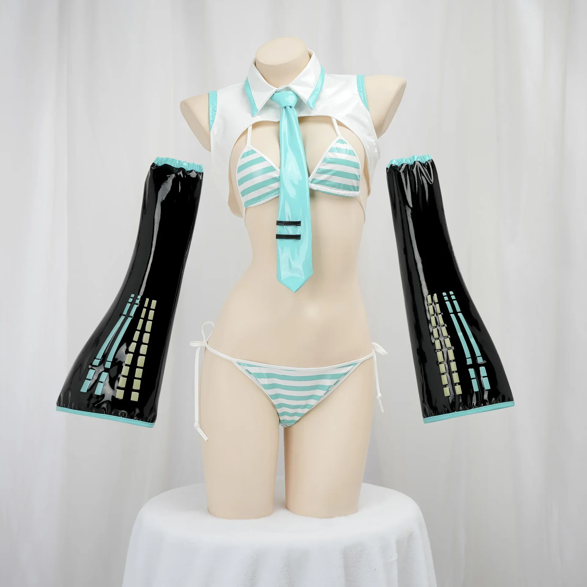 アニメミクコスプレミクフォーミュラスーツコスプレ衣装女の子雪 - Anime Cosplay Miku のレビューと価格
